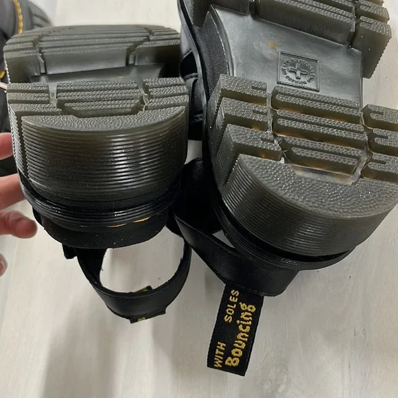Dr Martens Ricki-3 Strap Sandal Size 6 New - Picture 9 of 12
